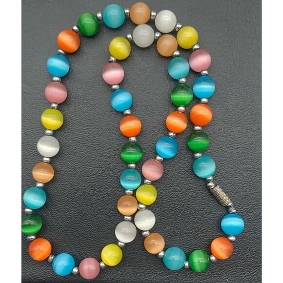 Vntg Glass Cats Eye Necklace Multicolor Pastel Beads Iridescent Collar Boho 18" - Picture 2 of 4